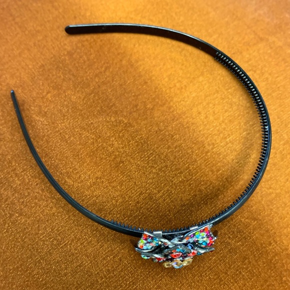 Gorgeous embellished head band - Picture 4 of 4